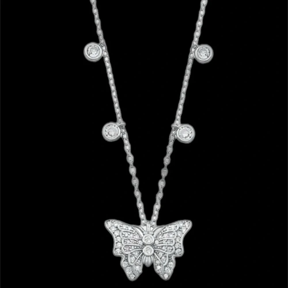 Elegant Silver Butterfly Crystal Ankle Bracelet. Crystals on the chain .